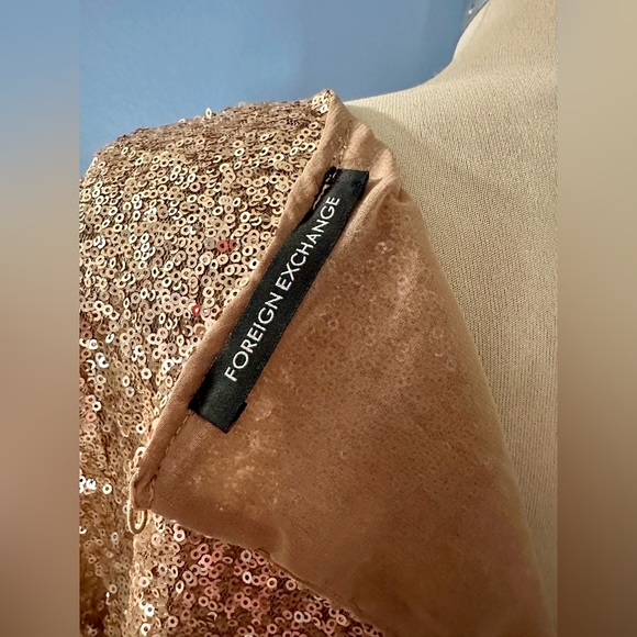 Foreign Exchange Gold Sequin Top - Picture 6 of 9